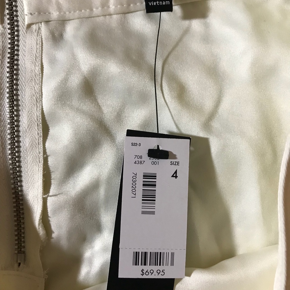 NWT The Limited Delicate off White Floral Skirt - Picture 4 of 7
